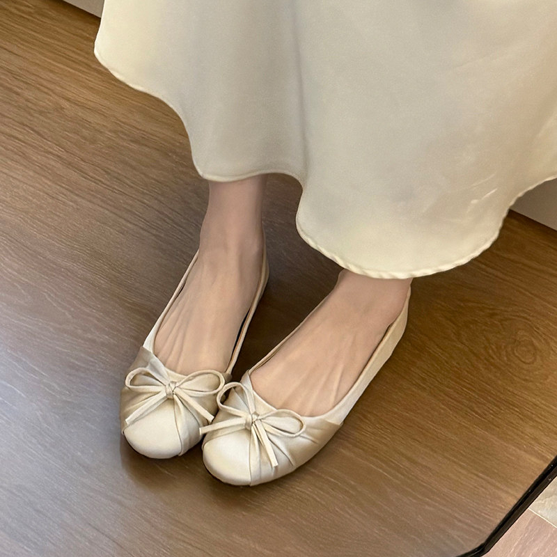 Women'S Shoes And Accessories - 2026年新作 蝶結び サテン シャロー シングルシューズ レディース