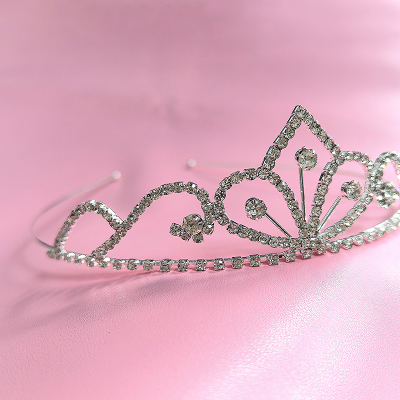 シルバーカラーのラインストーンブライダルクラウン高級クリスタ - Women Knight Accessories のレビューと価格