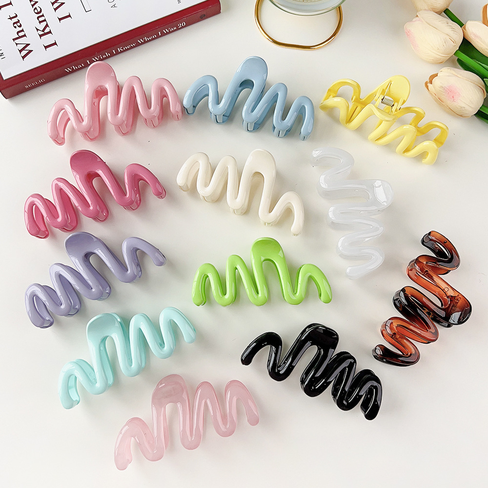 幾何学的なクリップを備えた大きなヘアピン,女性と女の子のため - Women Accessories In Wholesale のレビューと価格