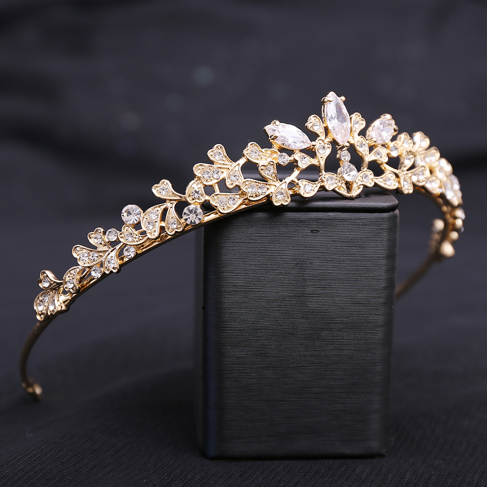 バロック様式の豪華なキュービックジルコニアのブライダルクラウ - Women Jewelry Accessories For Black Dress のレビューと価格