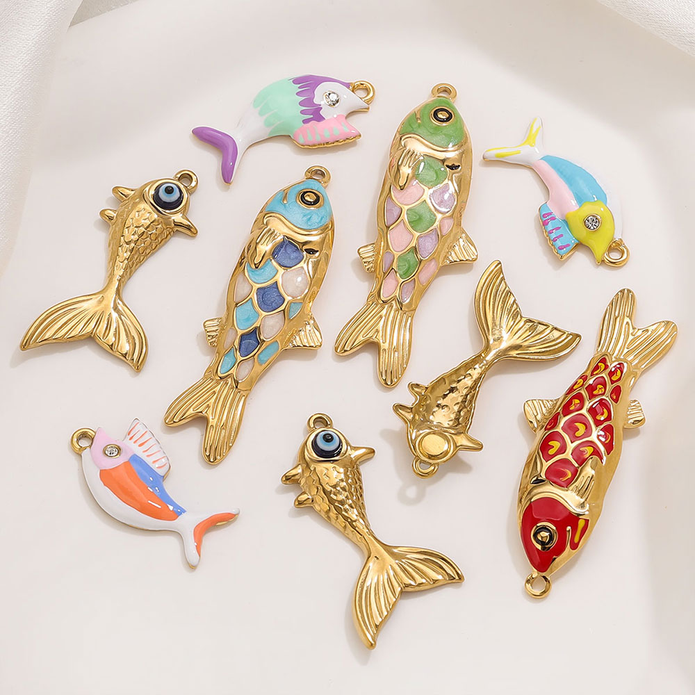 2-3 個ステンレス鋼かわいいゴールデンエナメル魚チャーム  - Women Accessories In Wholesale のレビューと価格