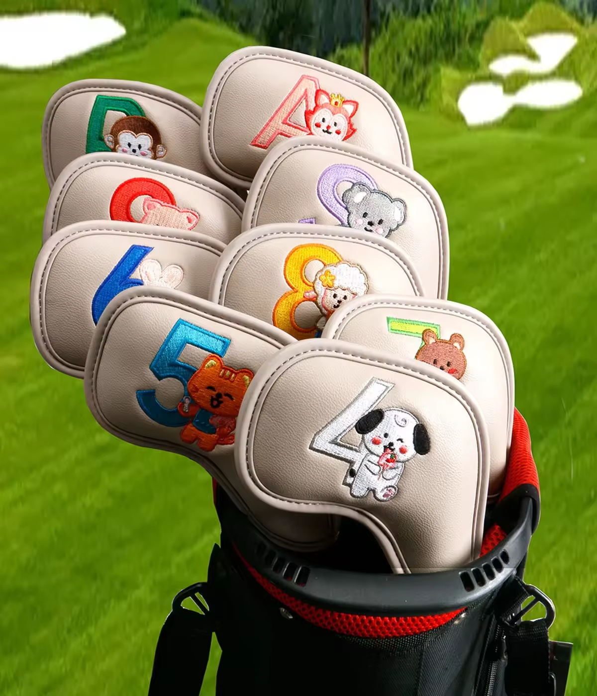9個入りのかわいい漫画風動物ゴルフアイアンヘッドカバー、PU - Women Accessories To Gift のレビューと価格