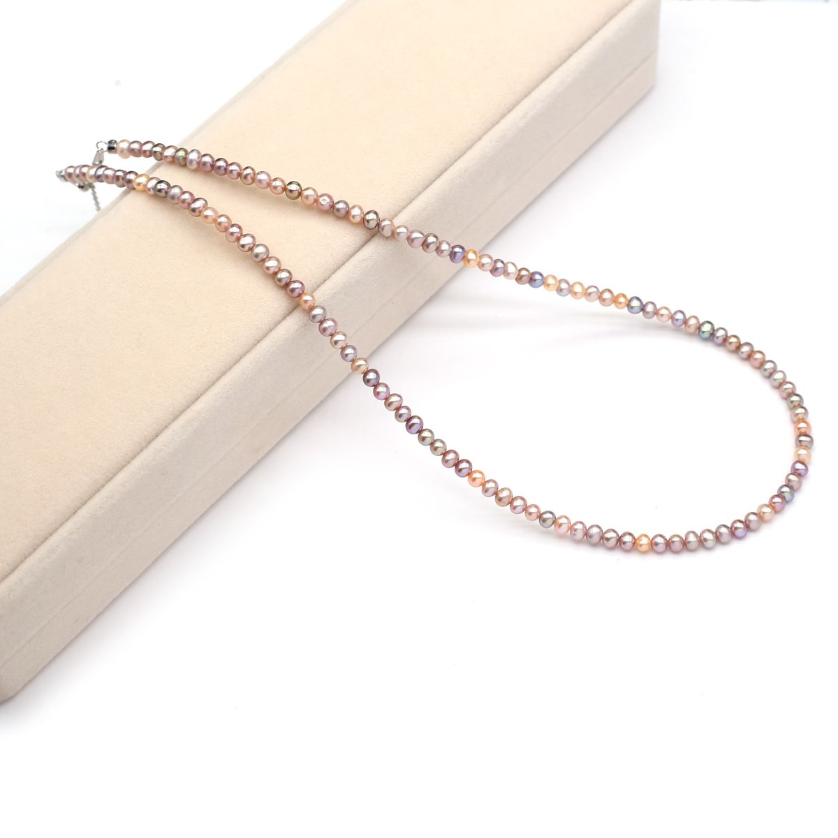 本物の天然淡水真珠のネックレス 3-4 ミリメートル色ラウン - Women'S Accessories Jewelry のレビューと価格