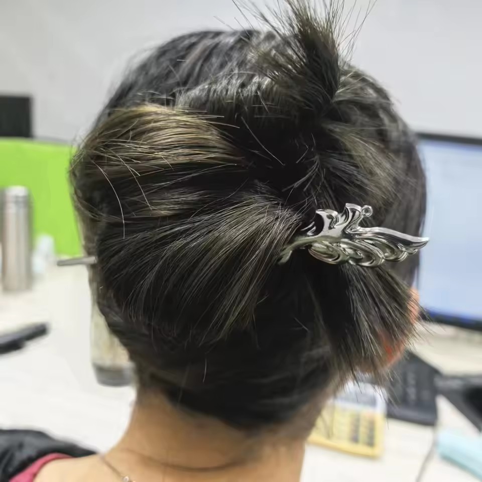 薬局日記合金ヘアピンアニメコスプレスタイリッシュなヘアアクセ - Women Knight Accessories のレビューと価格